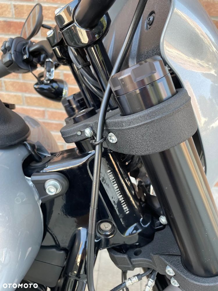 Harley-Davidson Softail Low Rider - 9