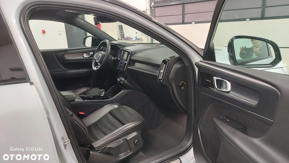 Volvo XC 40 D3 SCR R-Design - 8