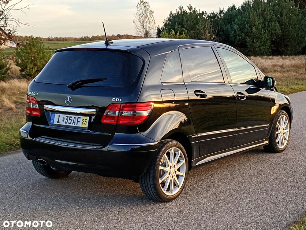 Mercedes-Benz Klasa B 200 CDI Autotronic Special Edition - 11