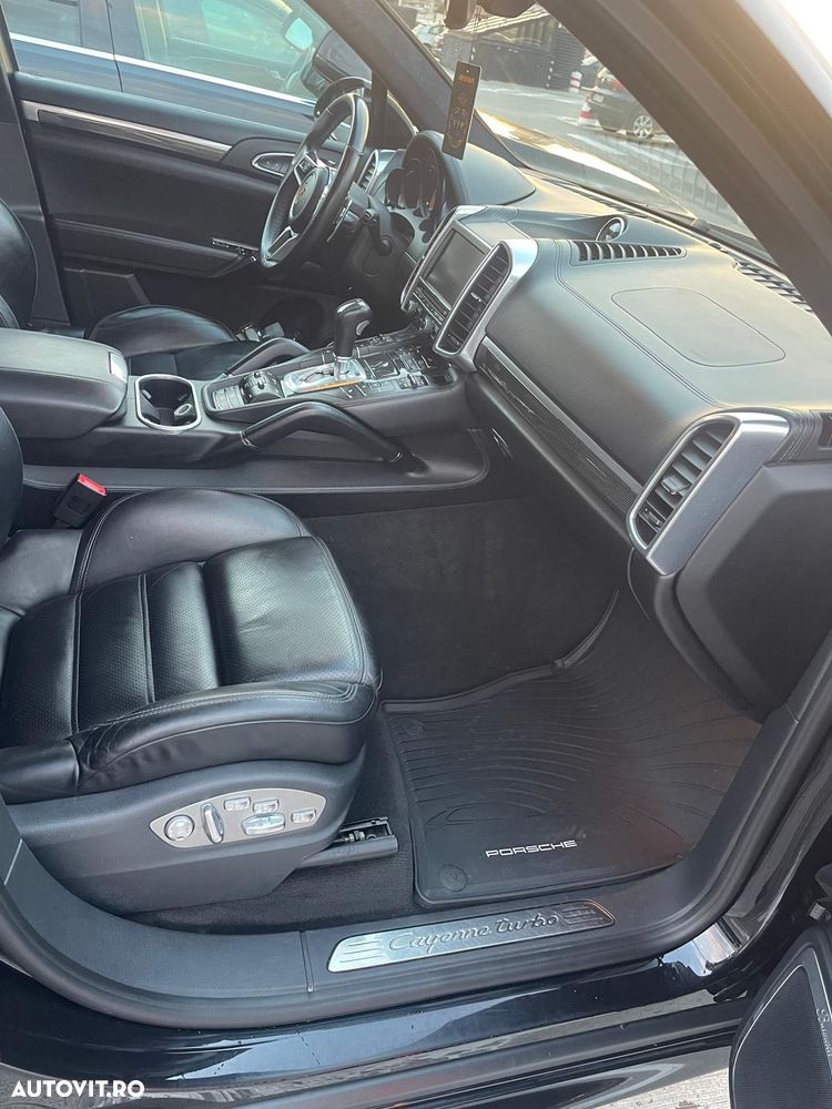 Porsche Cayenne - 9