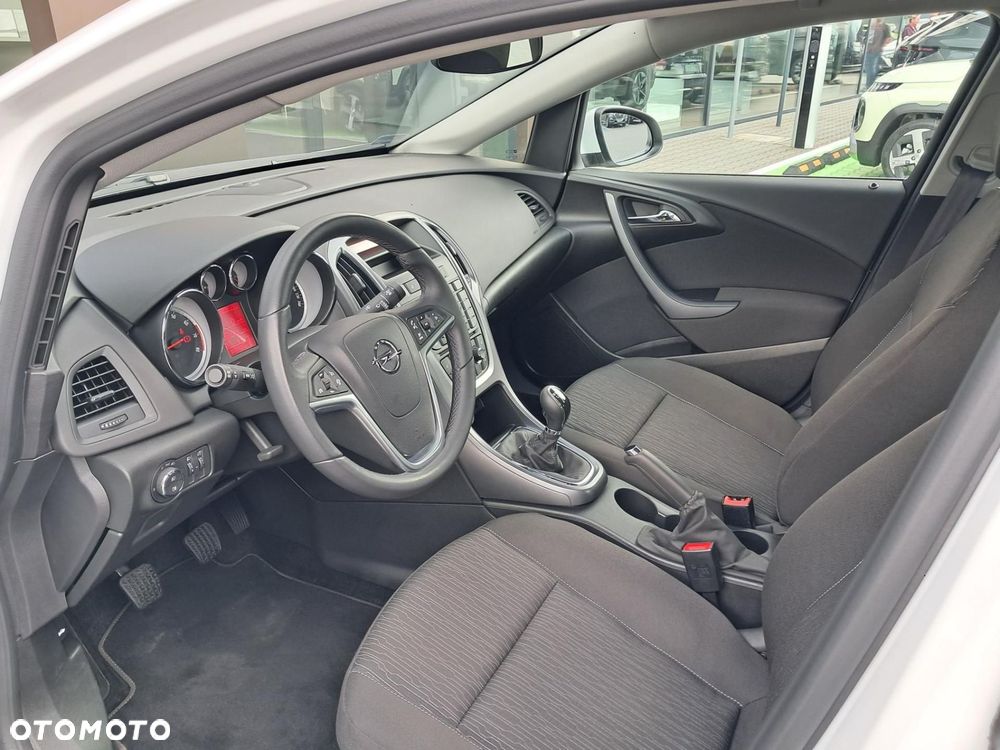 Opel Astra - 10