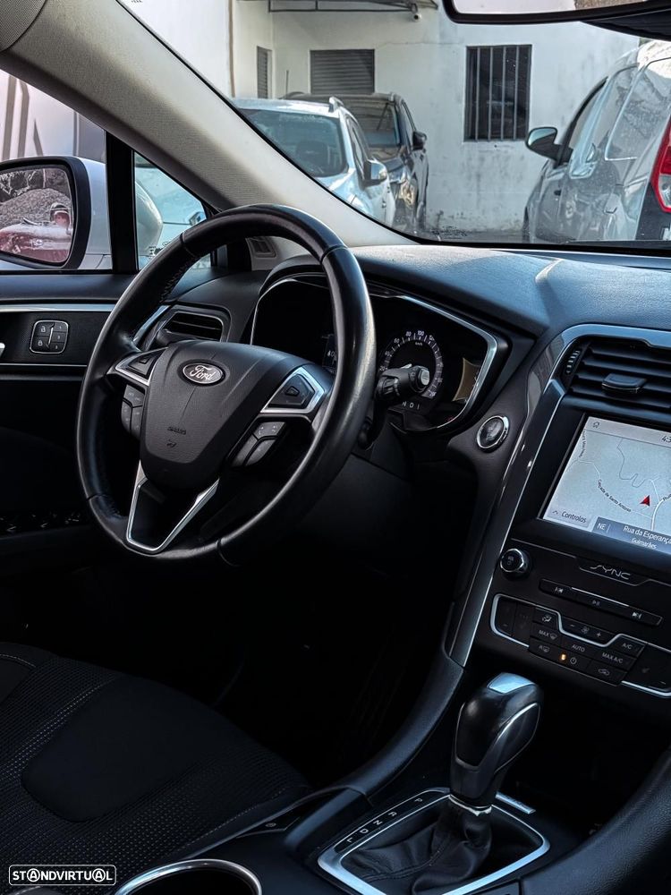 Ford Mondeo SW 2.0 HEV Titanium - 10