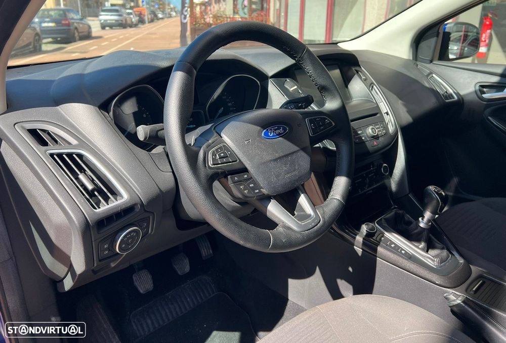 Ford Focus 1.0 SCTi Titanium - 7