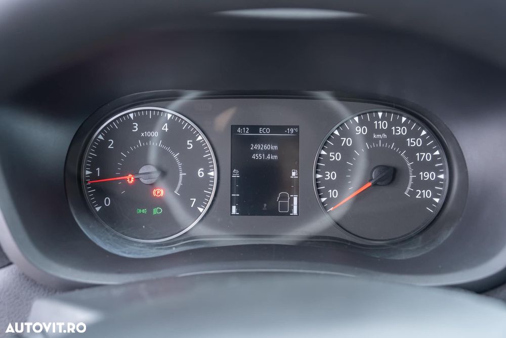 Renault Master 2.3 Blue dCi 165 TT Combi 3,5t L2H2 8+1 - 9