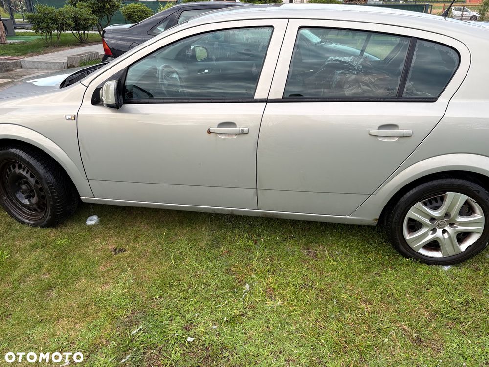 Opel Astra 1.4 - 4