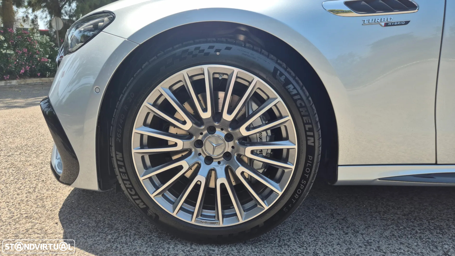 Mercedes-Benz E 53 AMG Hybrid 4Matic+ - 28
