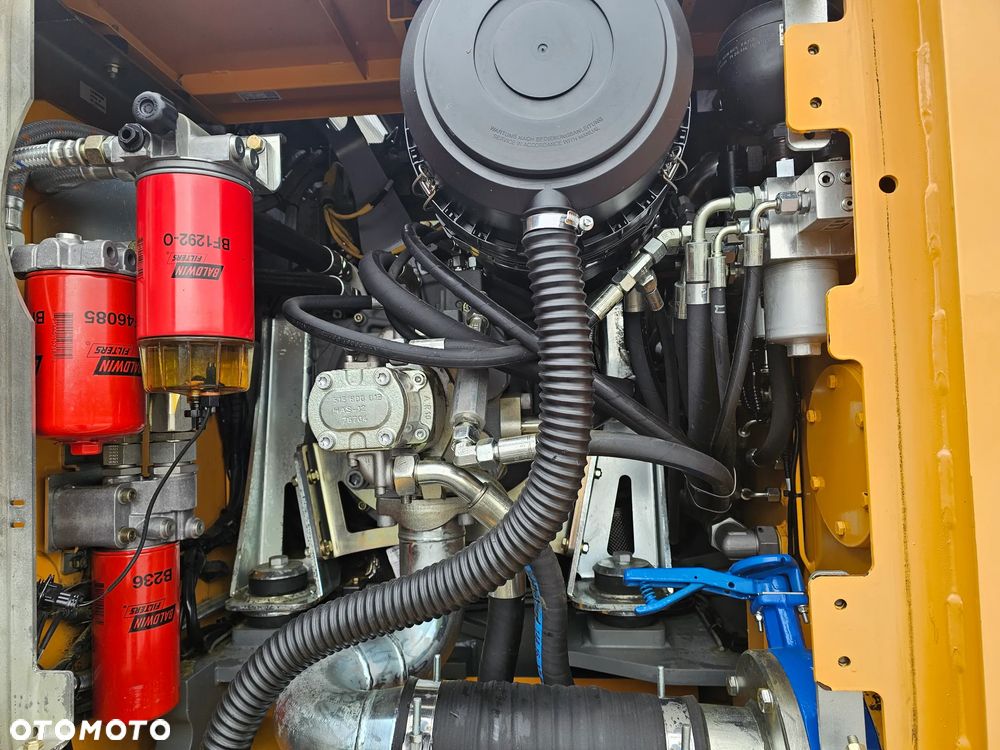 Liebherr A 916 - 15