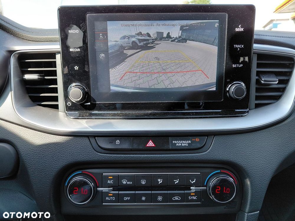 Kia Ceed 1.5 T-GDI M - 20