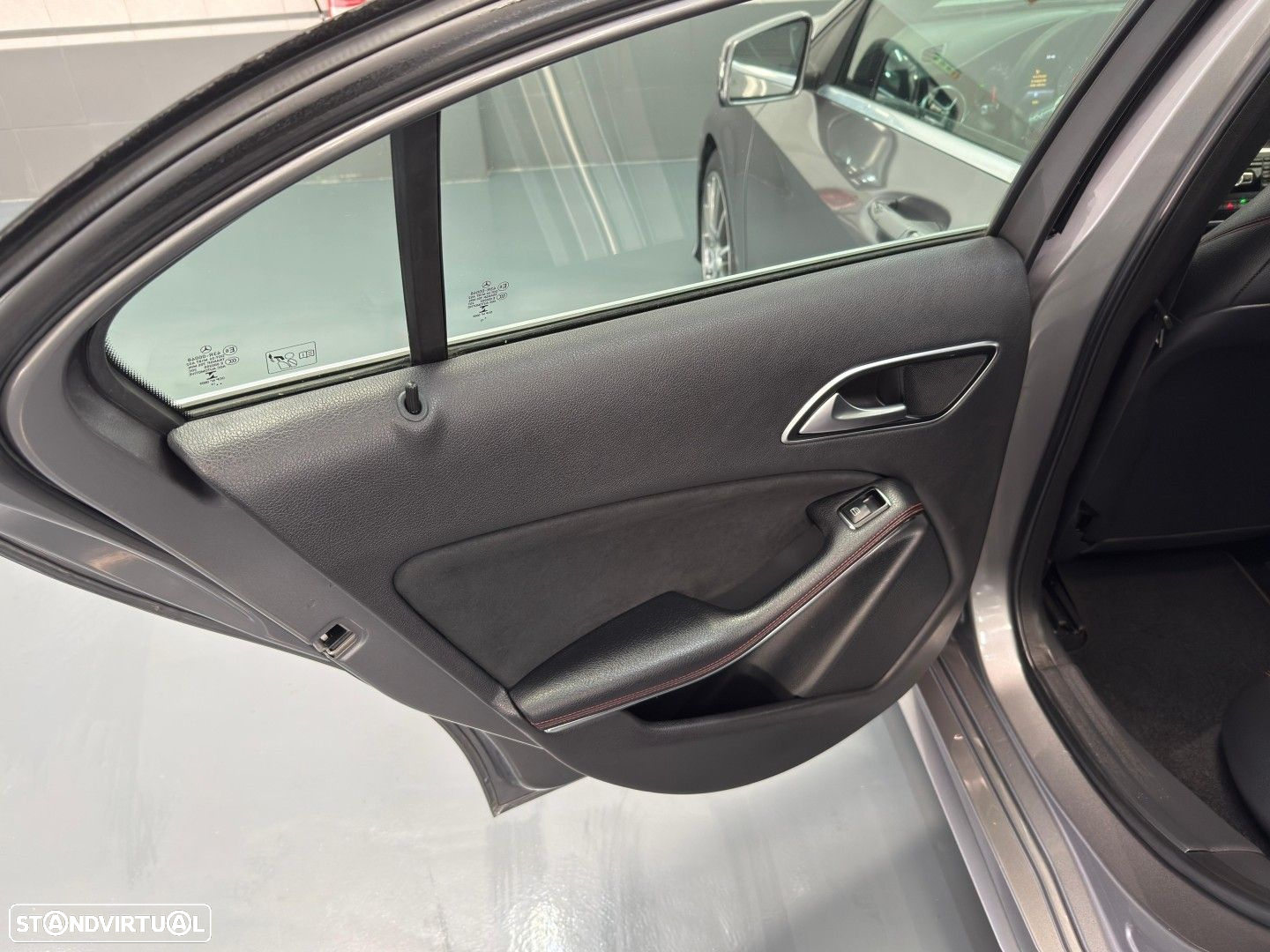 Mercedes-Benz A 200 CDi BE AMG Line - 15