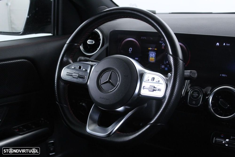 Mercedes-Benz GLA 180 d AMG Line - 16