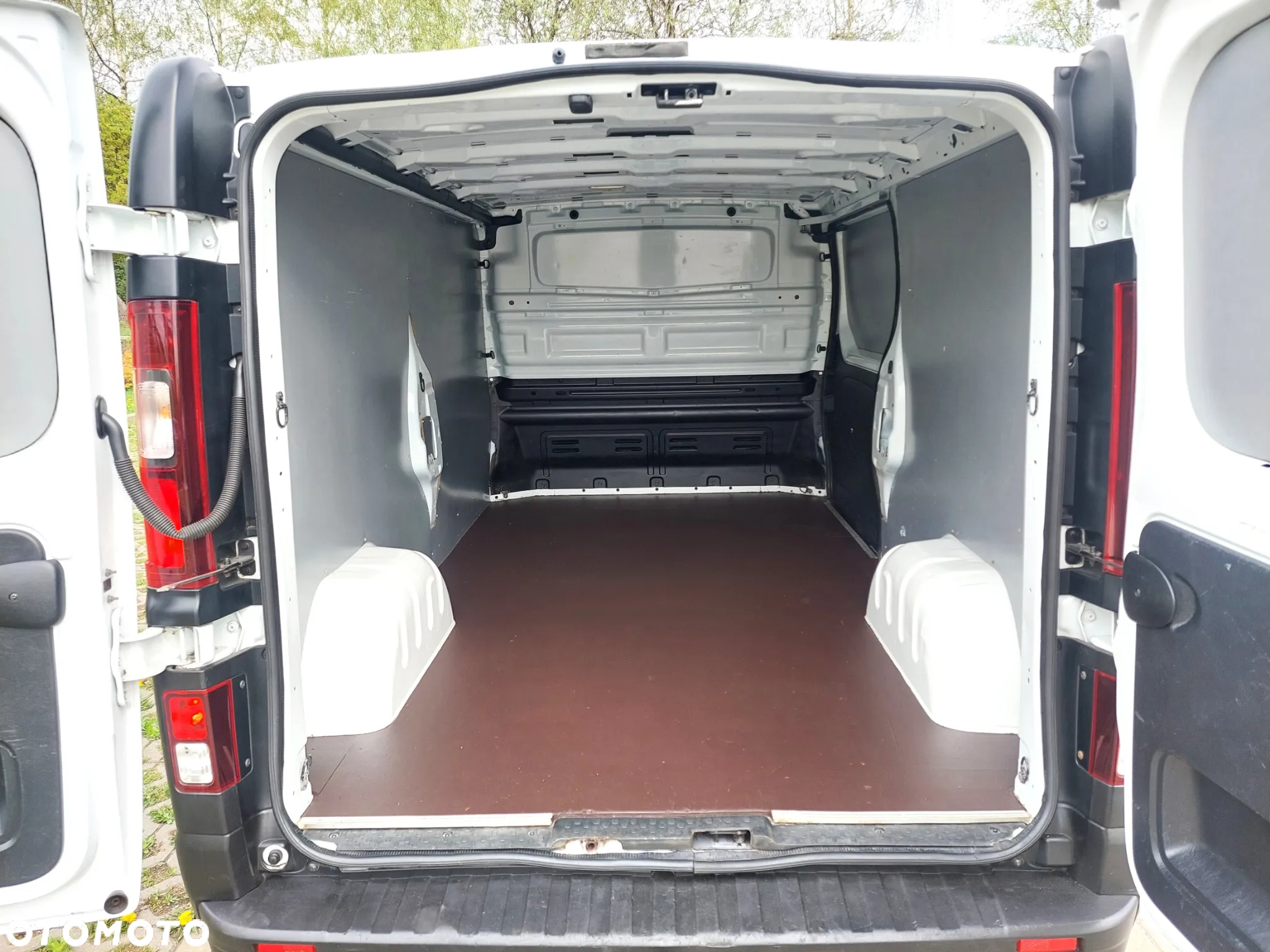 Renault Trafic - 28