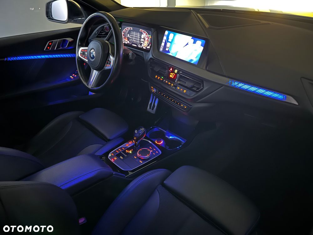 BMW Seria 1 116d Edition M Sport Shadow - 25