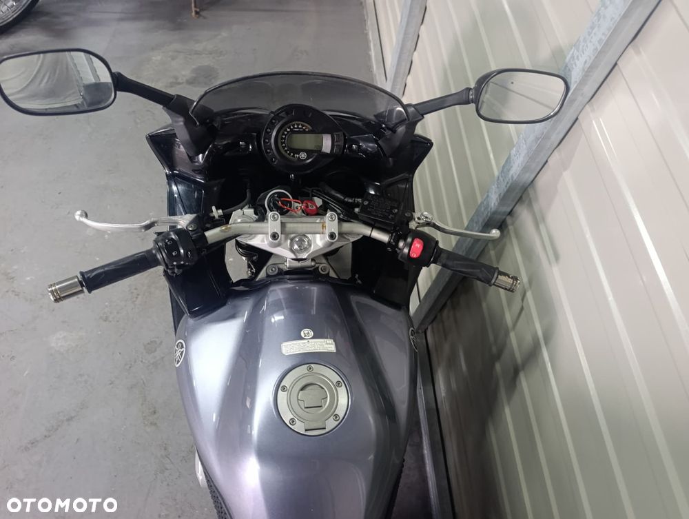 Yamaha FZ6 - 7