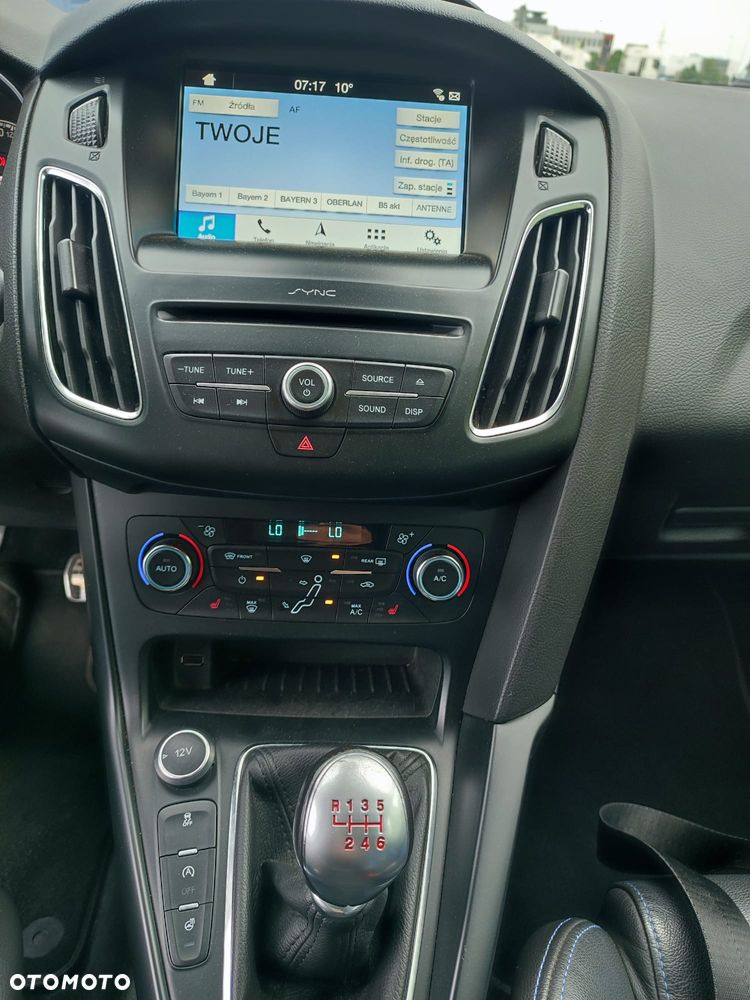 Ford Focus ST - 8