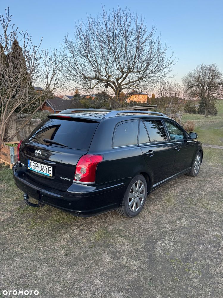 Toyota Avensis 1.8 VVT-i Sol - 3