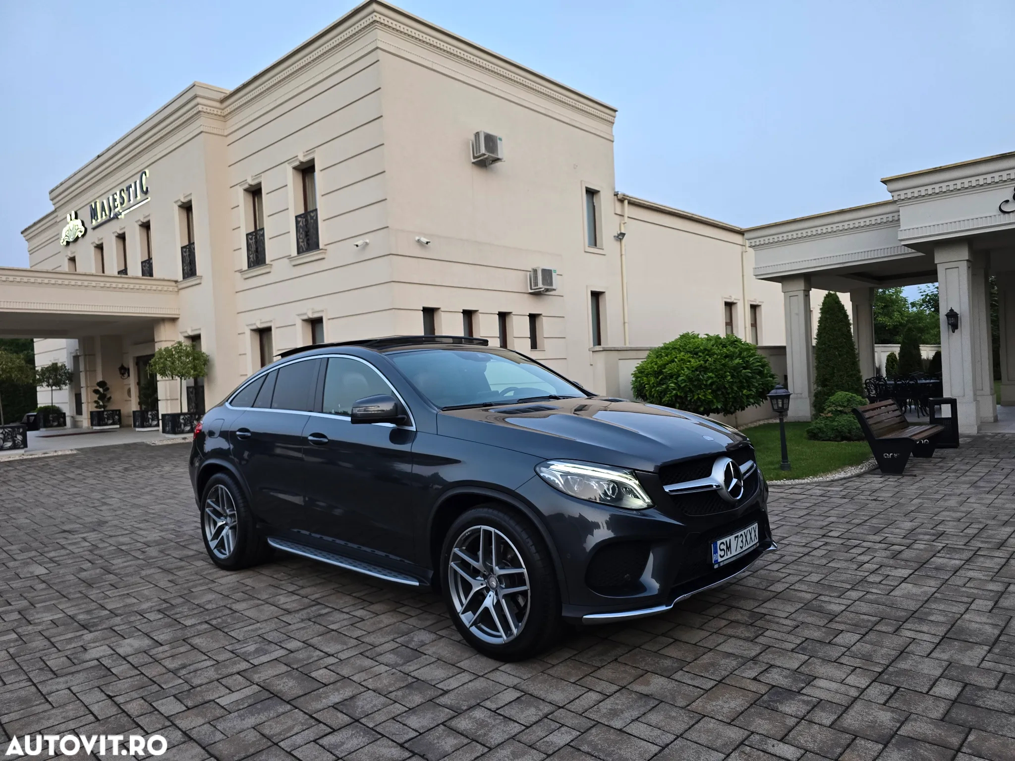 Mercedes-Benz GLE 350 d 4Matic 9G-TRONIC AMG Line - 28