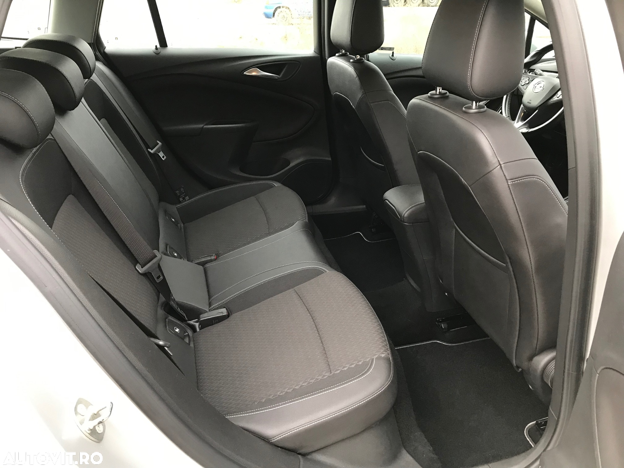 Opel Astra 1.6 D Start/Stop Automatik Sports Tourer Edition - 18