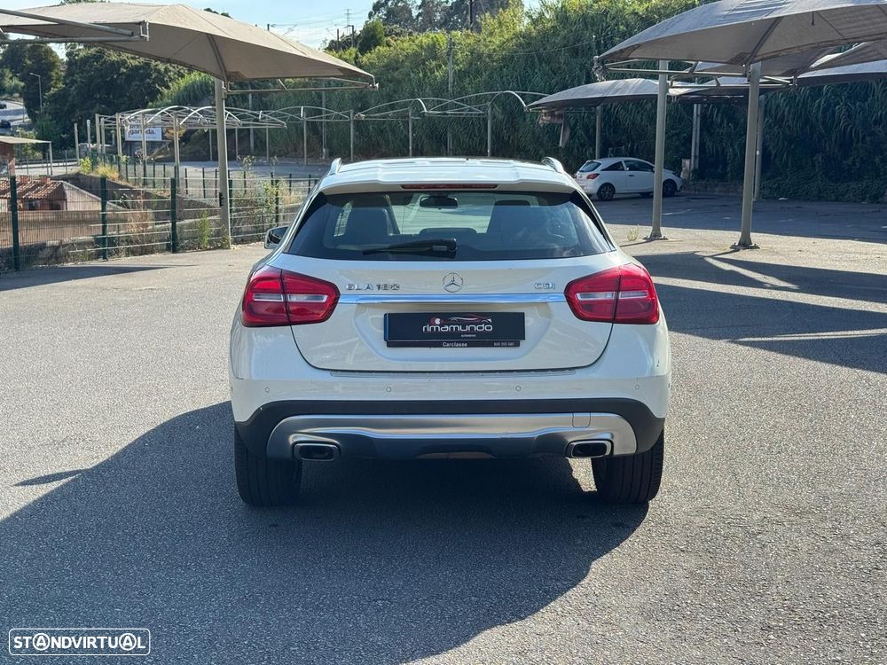 Mercedes-Benz GLA 180 d Urban - 6