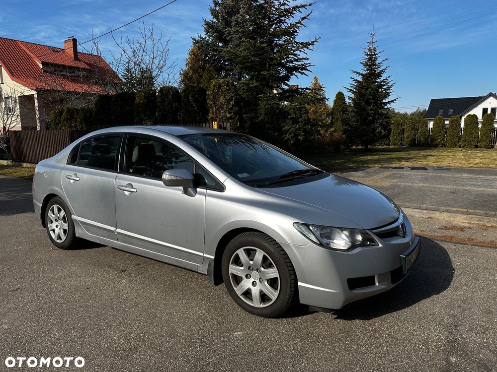 Honda Civic 1.8 Base - 4