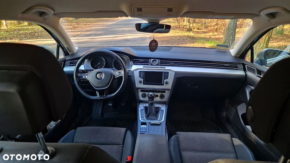 Volkswagen Passat 2.0 TDI BMT Comfortline - 8