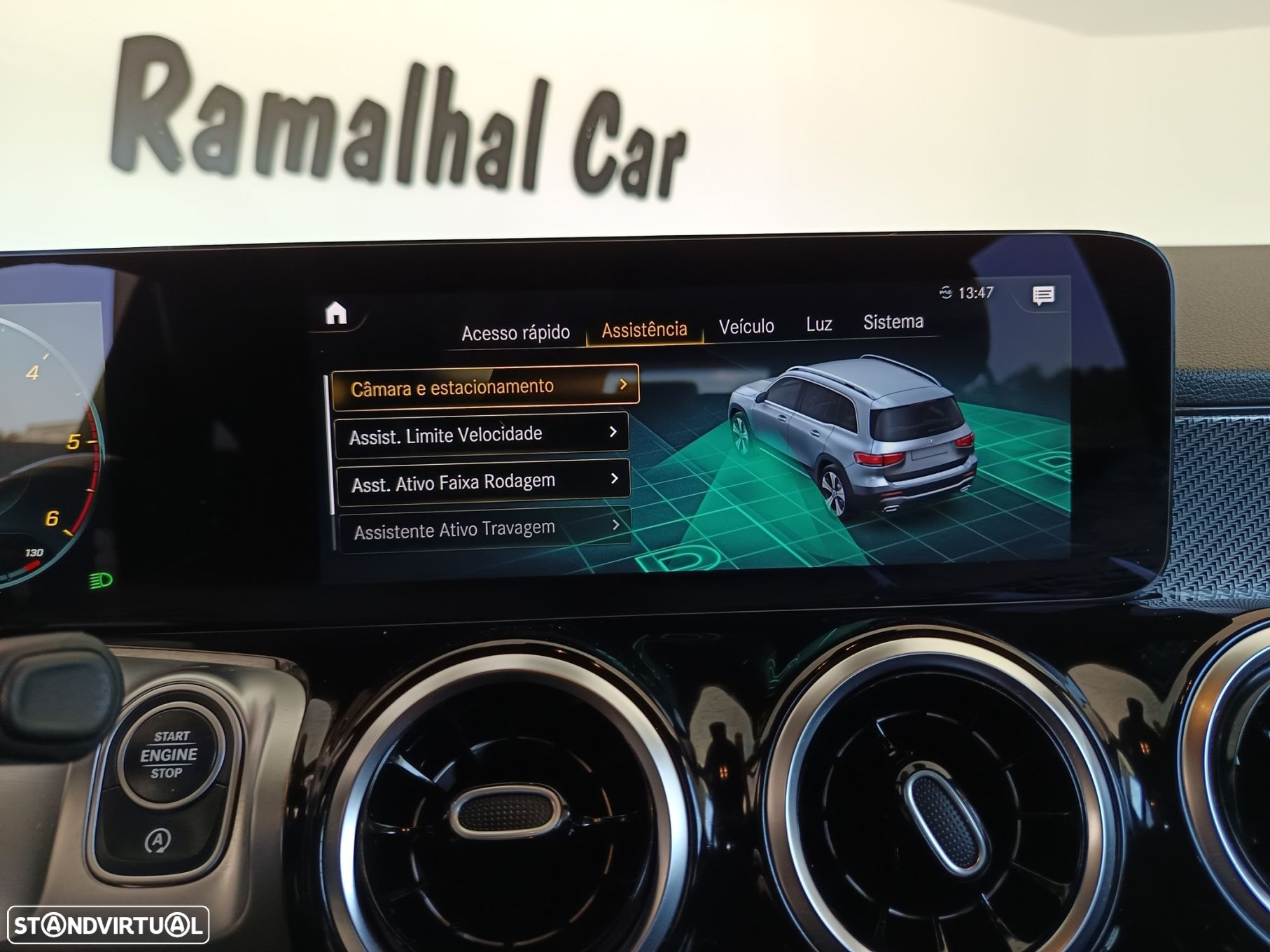 Mercedes-Benz GLB 200 d AMG Line - 26
