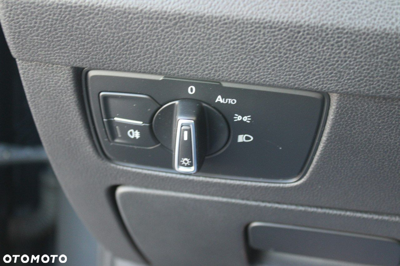 Volkswagen Passat - 17