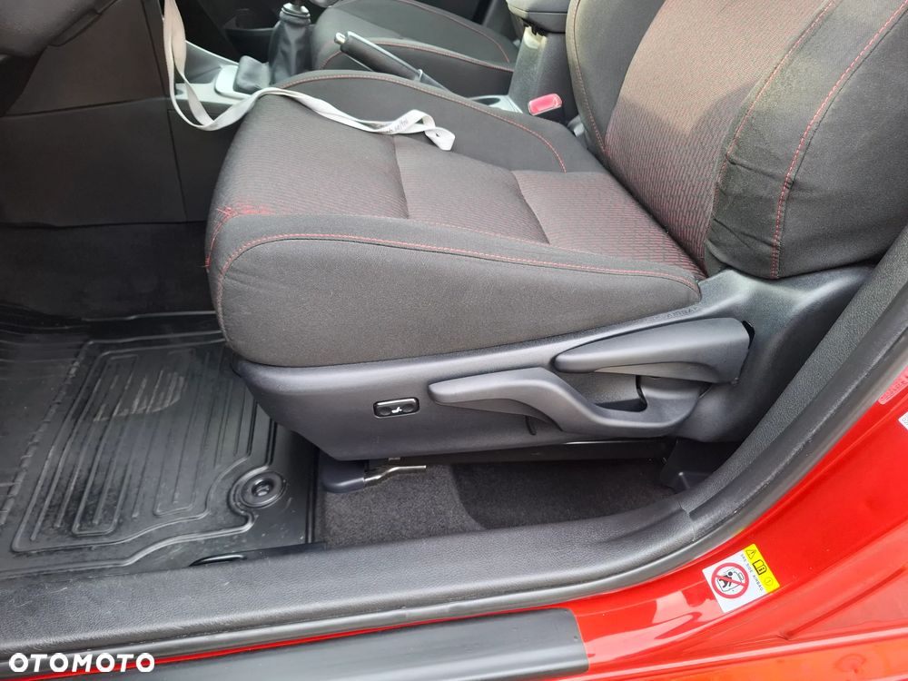 Toyota Auris 1.6 Premium Start - 18