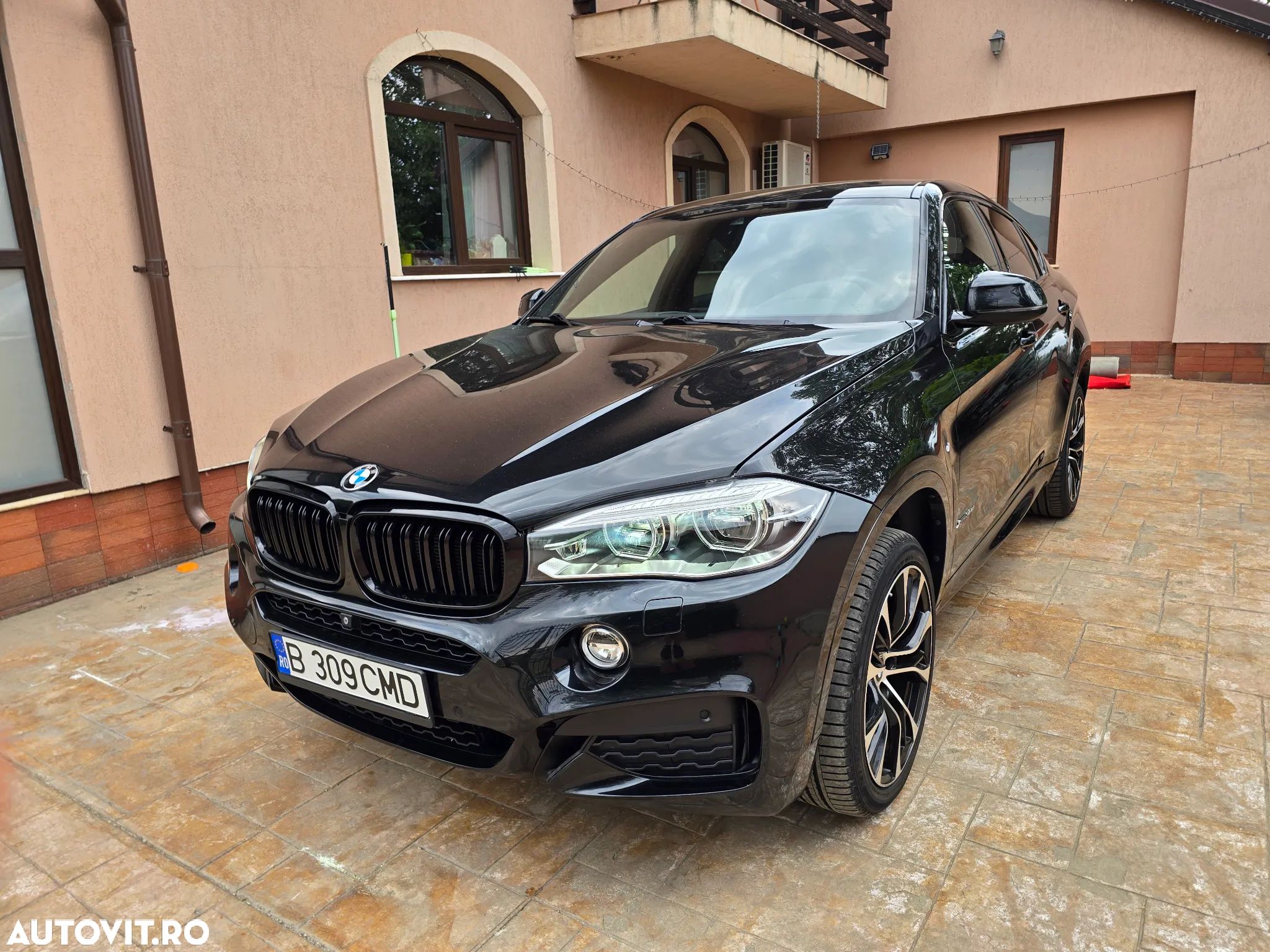 BMW X6 xDrive30d - 1