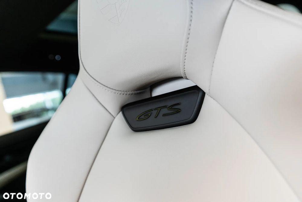 Porsche Panamera - 31
