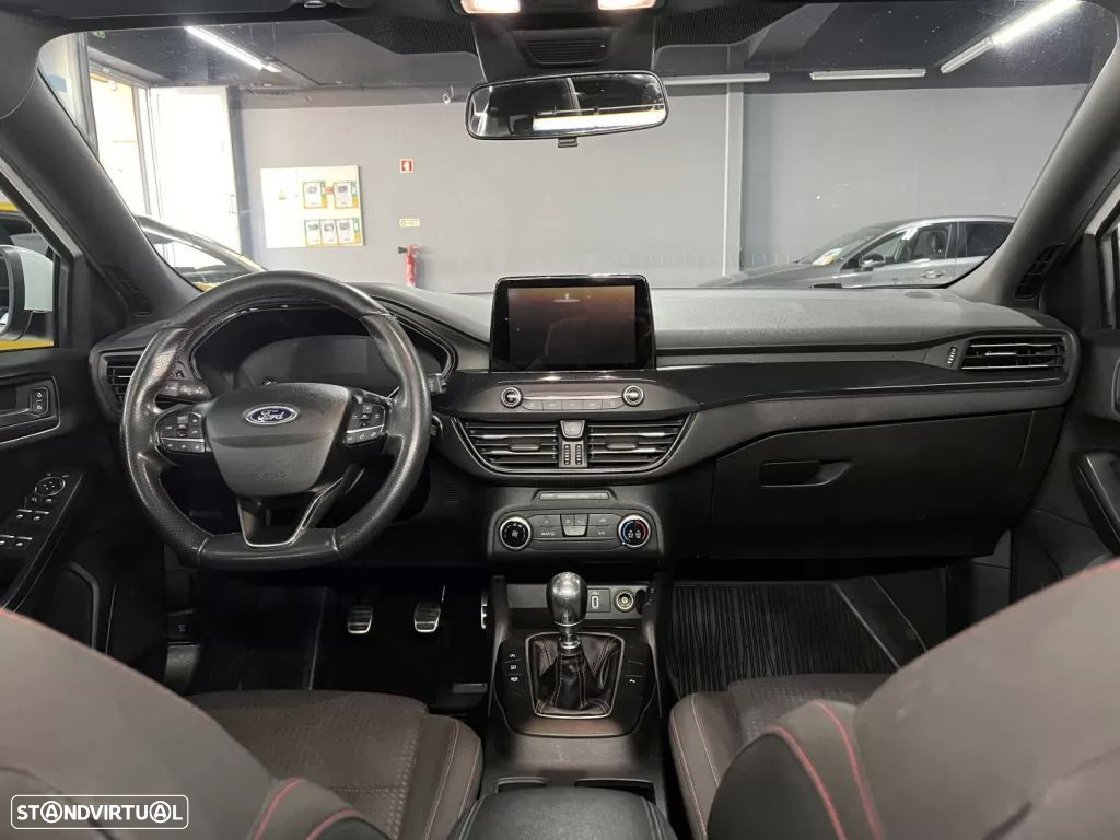 Ford Focus SW 1.5 TDCi EcoBlue ST-Line - 12