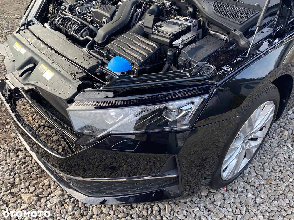 Skoda Octavia 1.5 TSI mHEV Selection DSG - 6