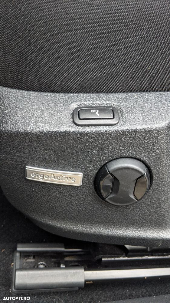 Volkswagen Golf 2.0 TDI (BlueMotion Technology) DSG Comfortline - 17