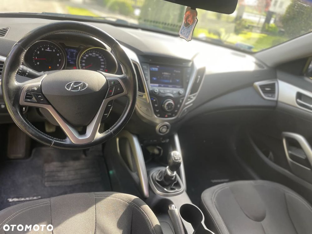 Hyundai Veloster 1.6 GDI Premium - 7