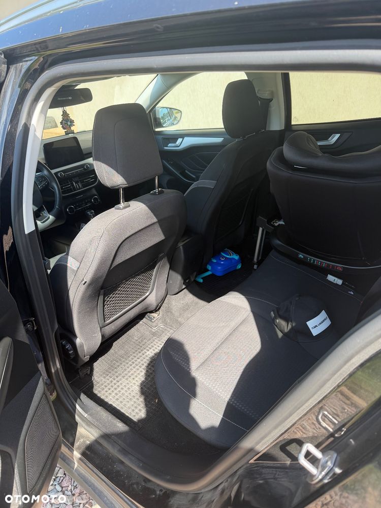 Ford Focus 1.0 EcoBoost Active - 5
