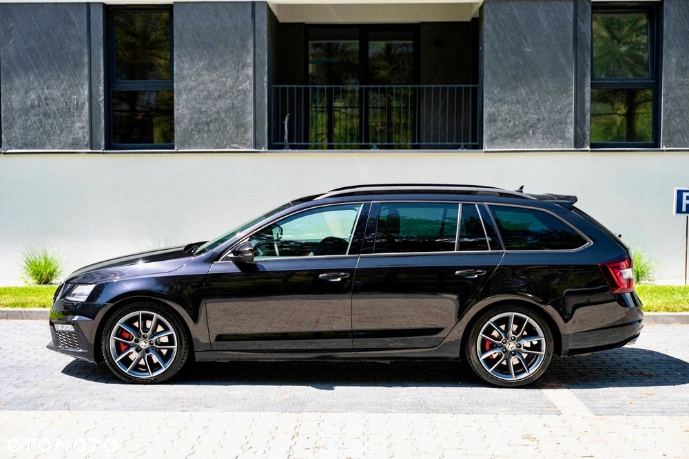 Skoda Octavia 2.0 TSI DSG RS - 20