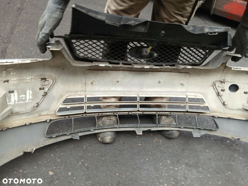 Ford Focus Mk2 Zderzak przedni - 10