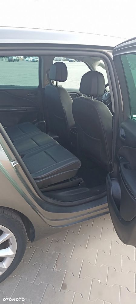 Opel Zafira 1.6 CDTI Elite S&S - 8