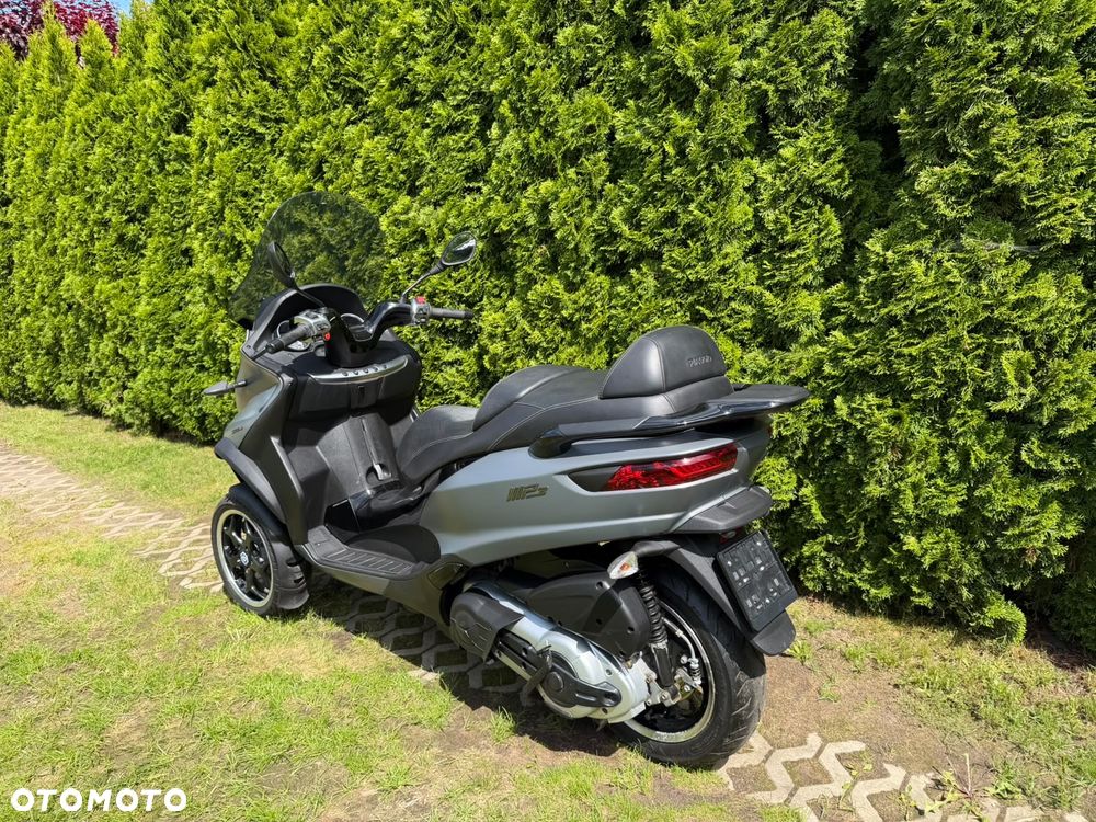Piaggio MP-3 - 4