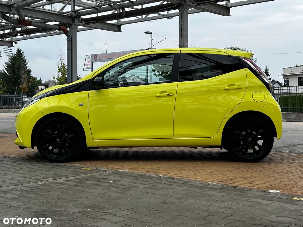 Toyota Aygo x-cite - 12