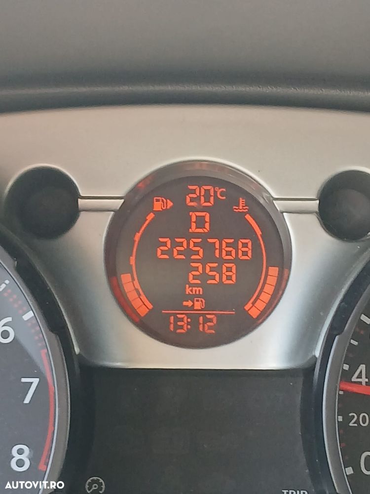 Nissan Qashqai+2 - 8