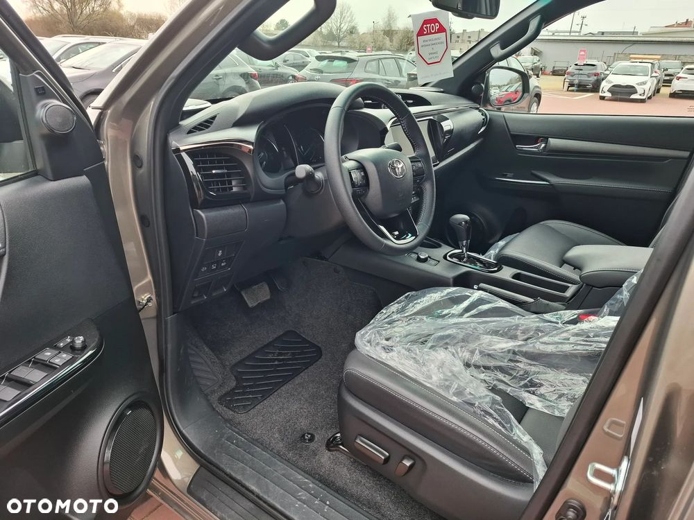 Toyota Hilux 2.8 D-4D Double Cab Invincible 4x4 - 15