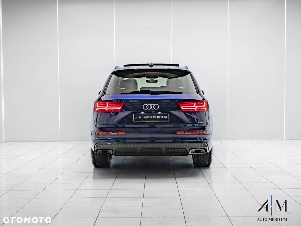 Audi Q7 - 7