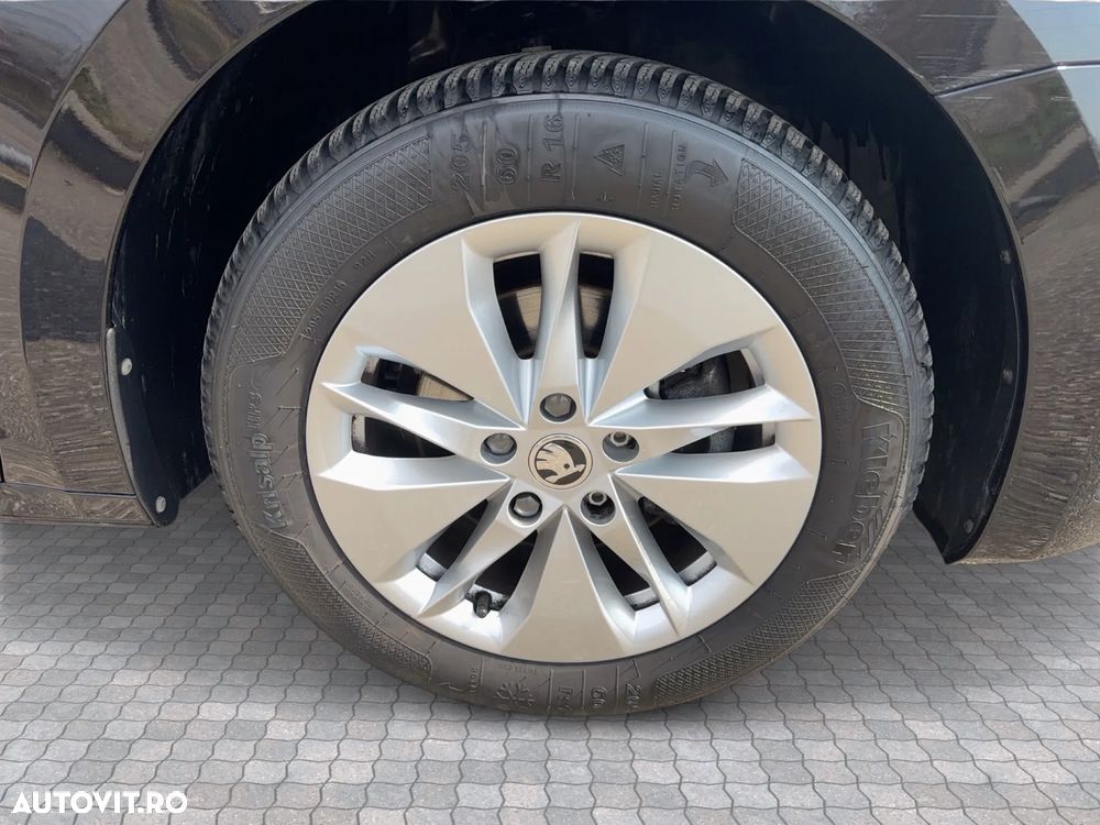 Skoda Octavia 2.0 TDI DSG Ambition - 7