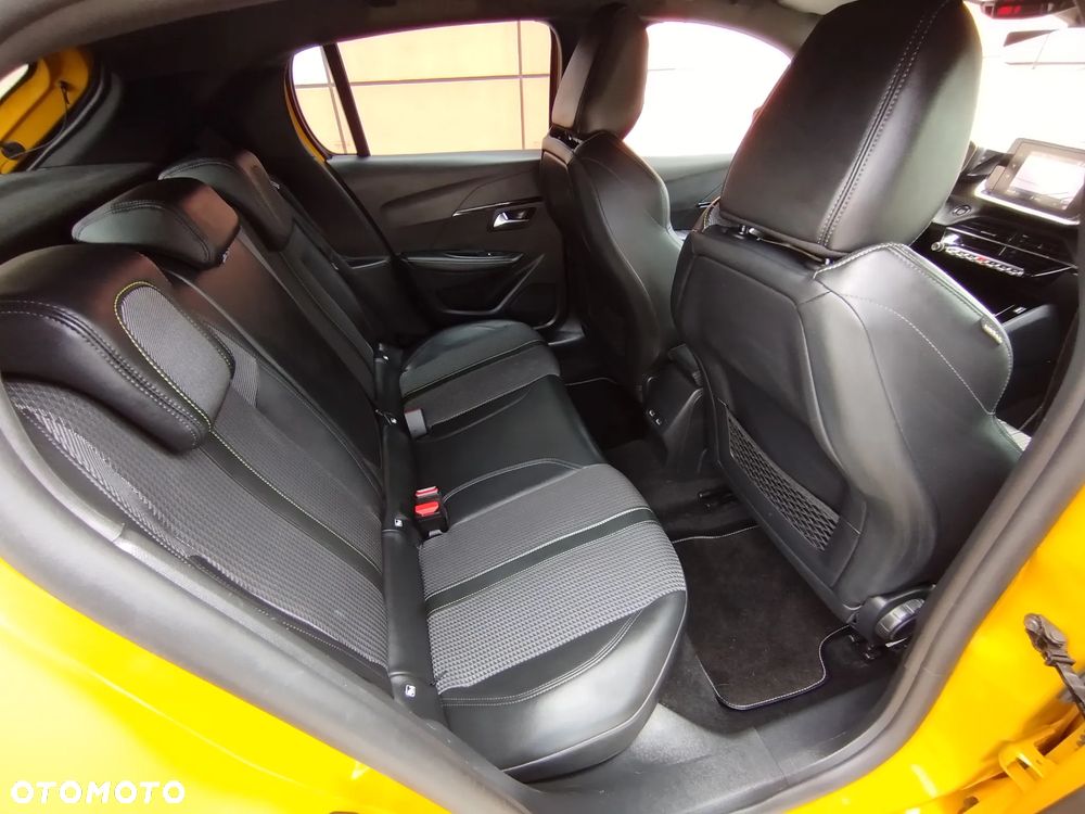 Peugeot 208 PureTech 130 EAT8 GT Pack - 26
