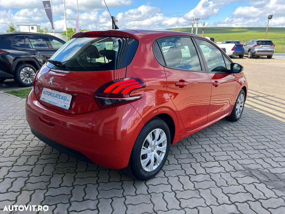 Peugeot 208 1.2 L PureTech Allure - 4