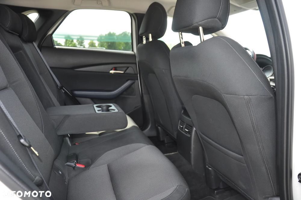 Mazda CX-30 SKYACTIV-X 2.0 M-Hybrid AWD SELECTION - 28