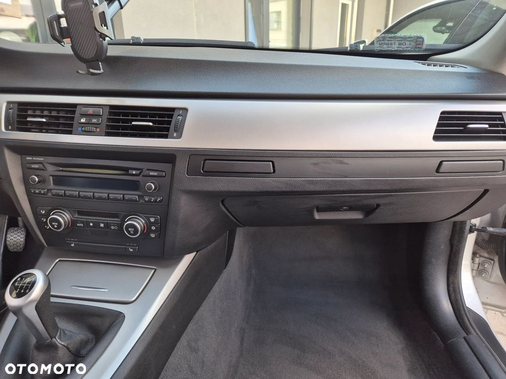 BMW Seria 3 - 10