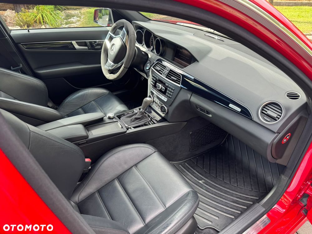 Mercedes-Benz Klasa C 63 AMG AMG SPEEDSHIFT MCT Edition 507 - 4