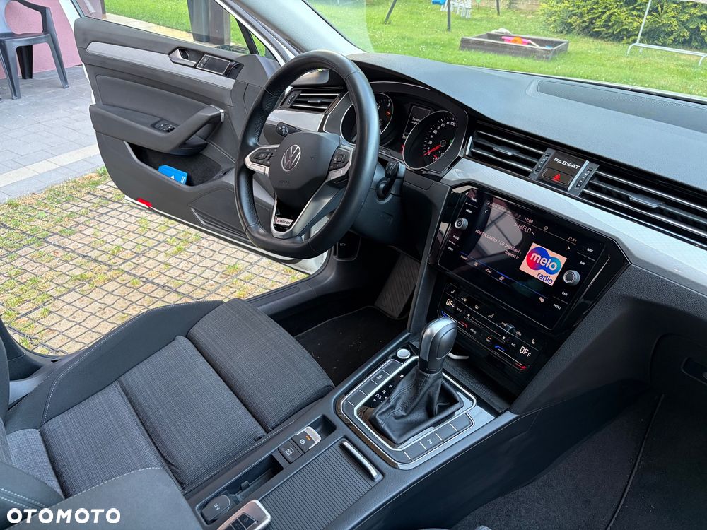 Volkswagen Passat 2.0 TDI SCR DSG 4Motion Business - 26