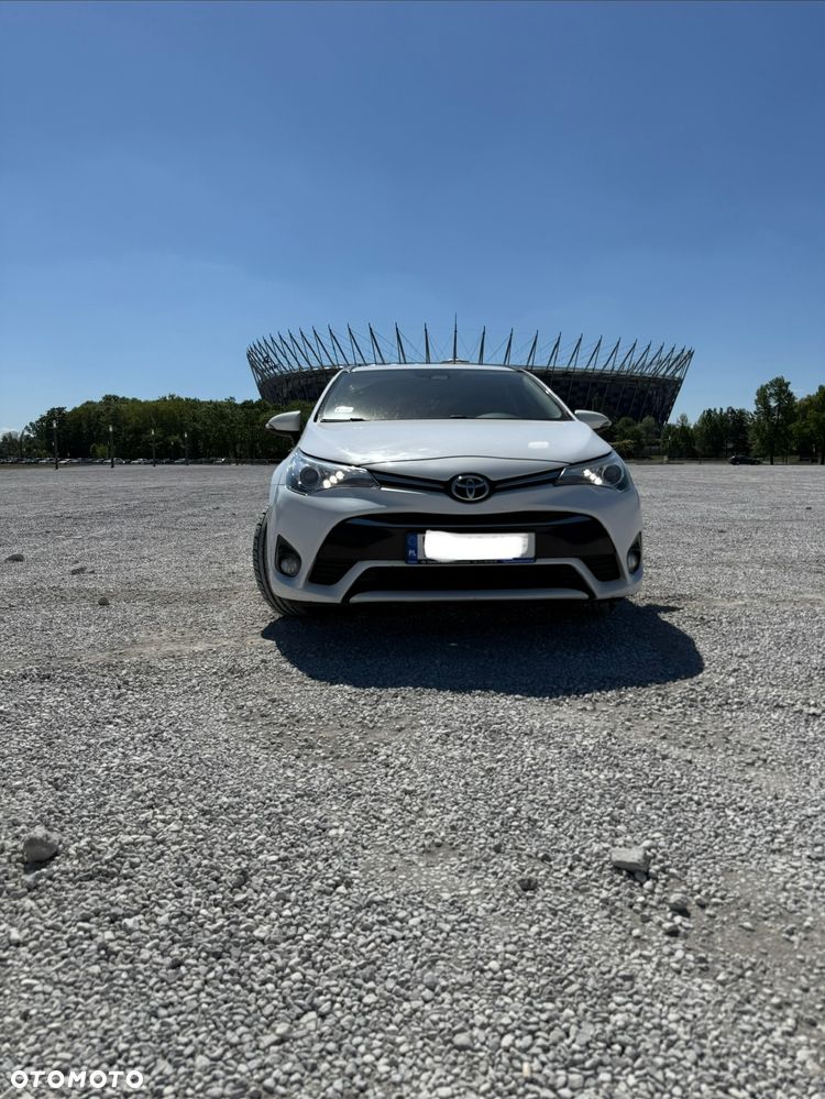 Toyota Avensis 2.0 D-4D Premium - 1